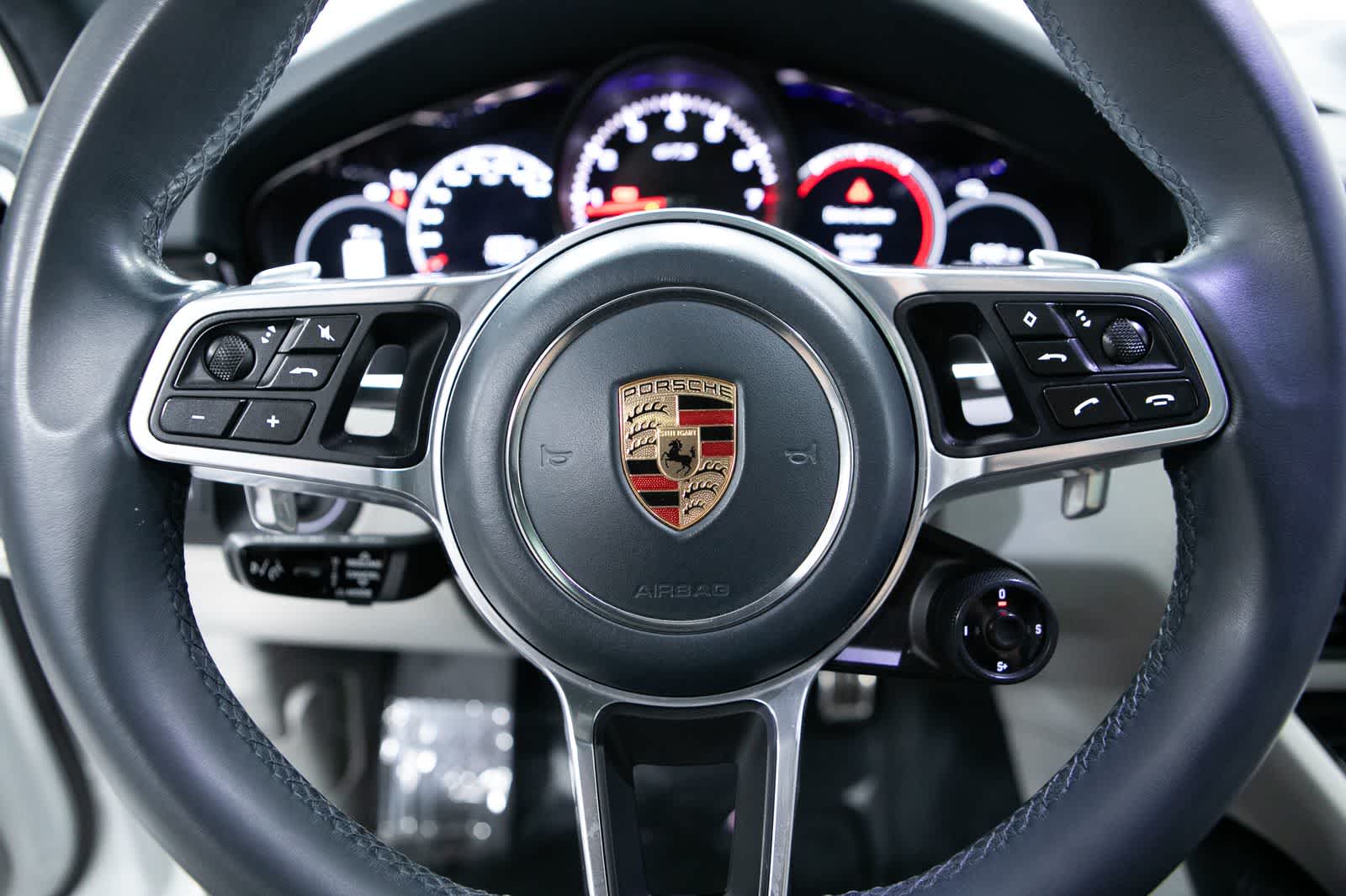Thumbnail: 2023 Porsche Cayenne - 14