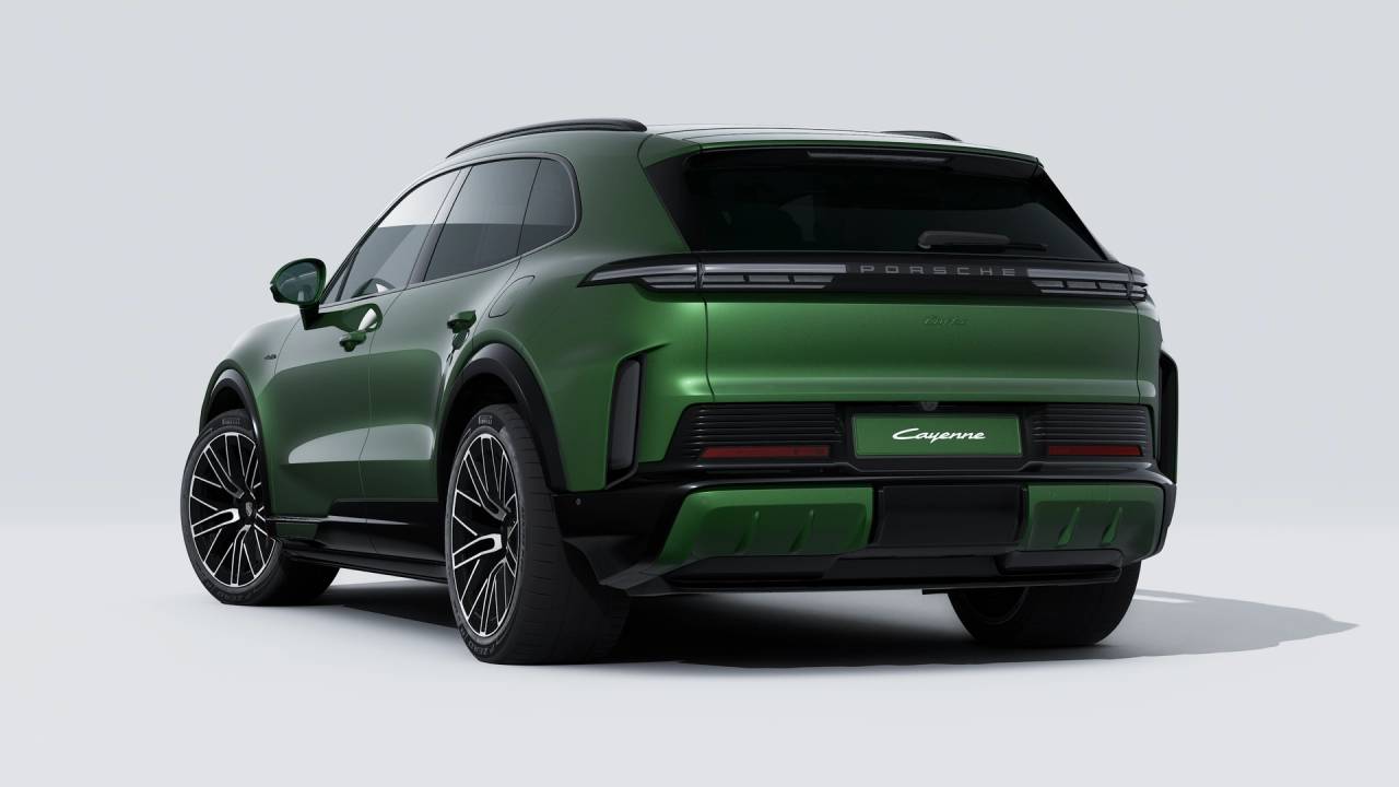 Thumbnail: 2026 Porsche Cayenne - 3