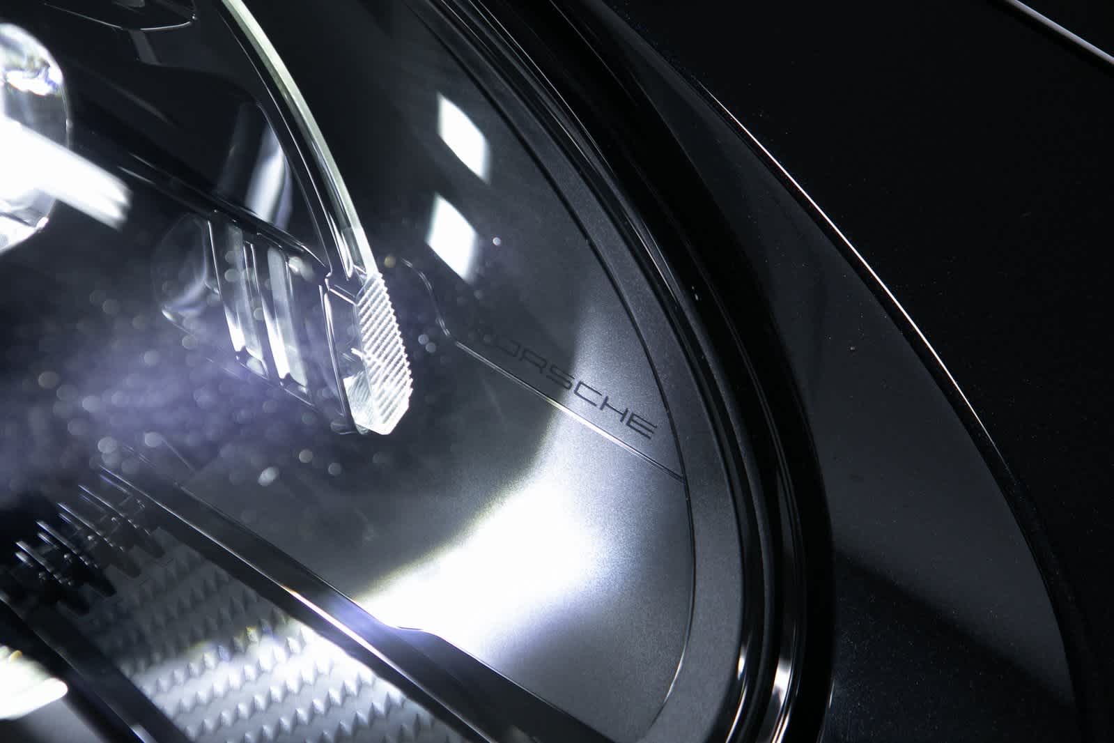 Thumbnail: 2025 Porsche 911 - 30