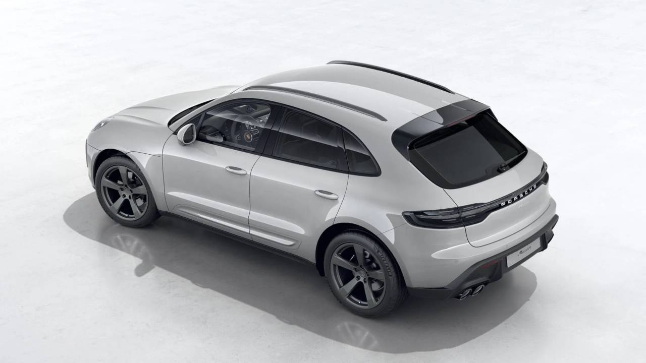 2026 Porsche Macan T photo 2