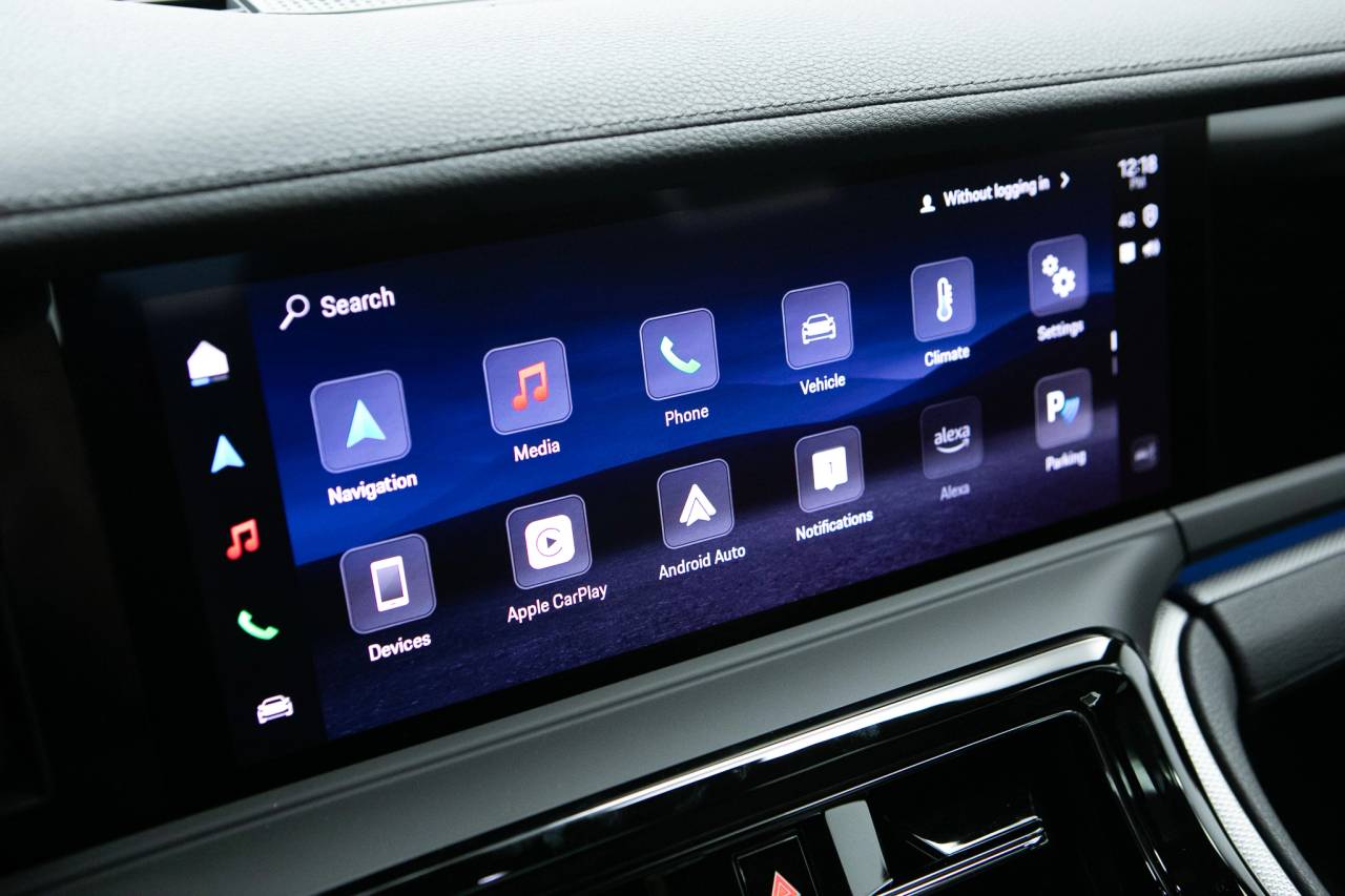 Thumbnail: 2026 Porsche Panamera - 22