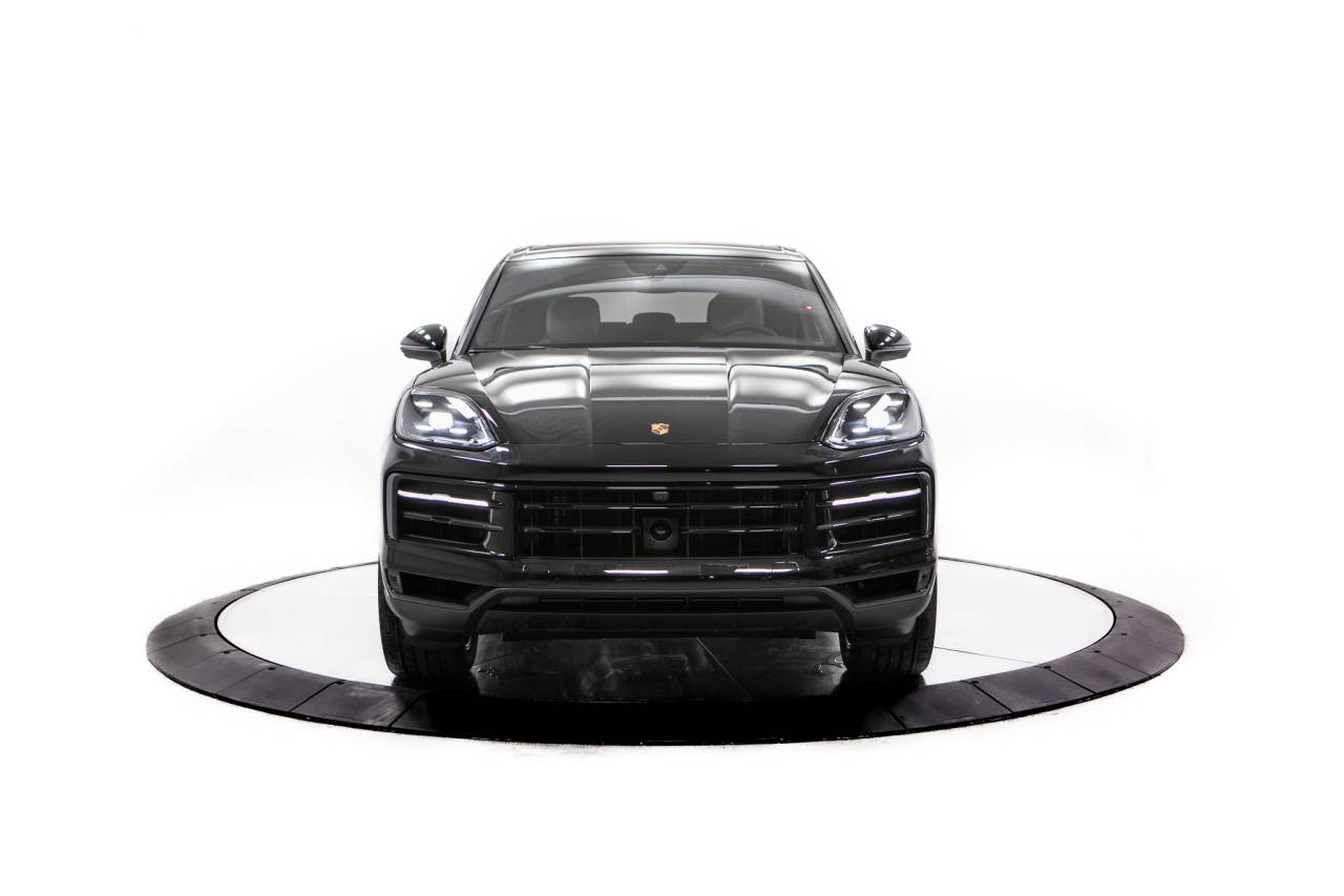 Thumbnail: 2026 Porsche Cayenne - 10