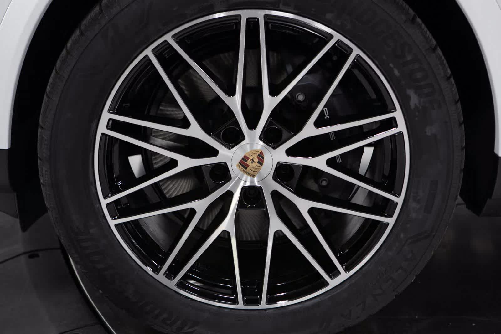 Thumbnail: 2025 Porsche Cayenne - 11