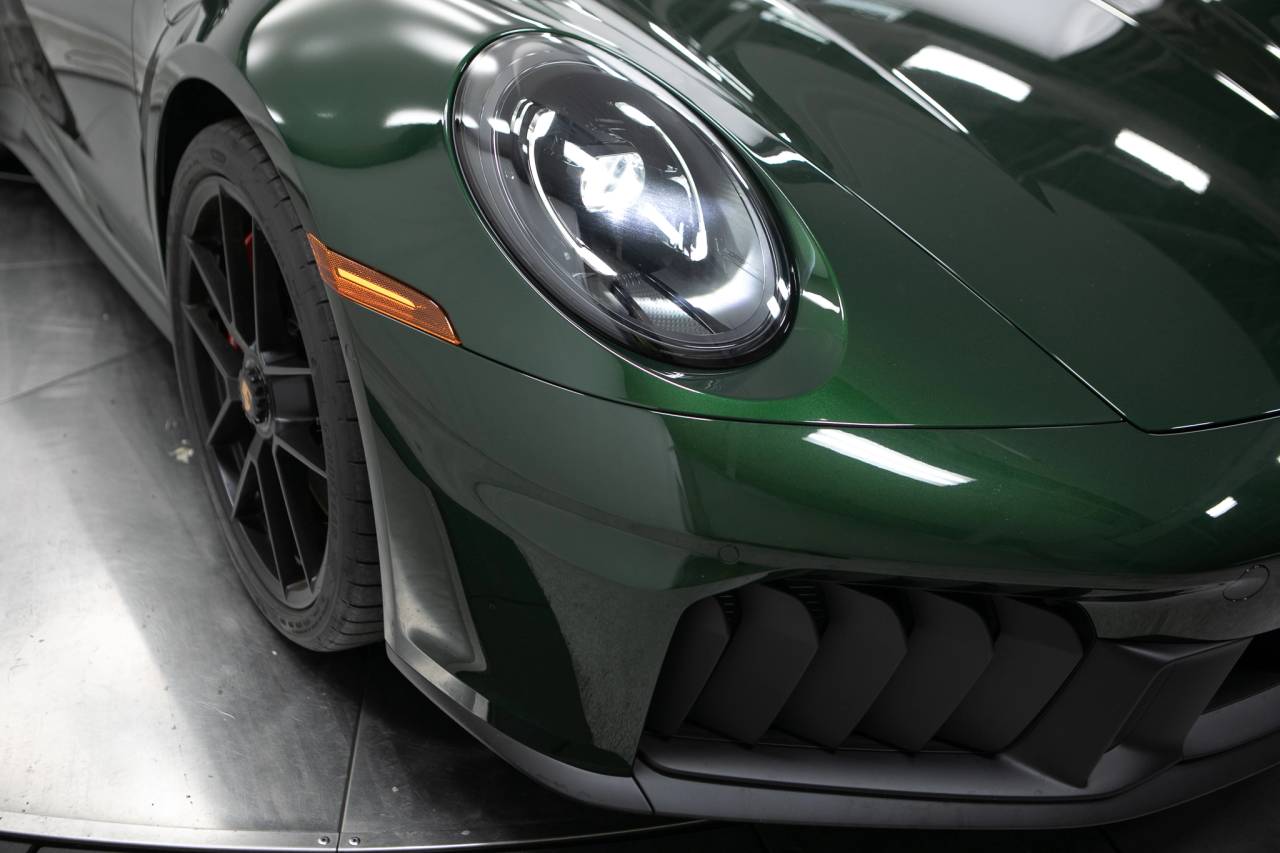 Thumbnail: 2026 Porsche 911 - 12