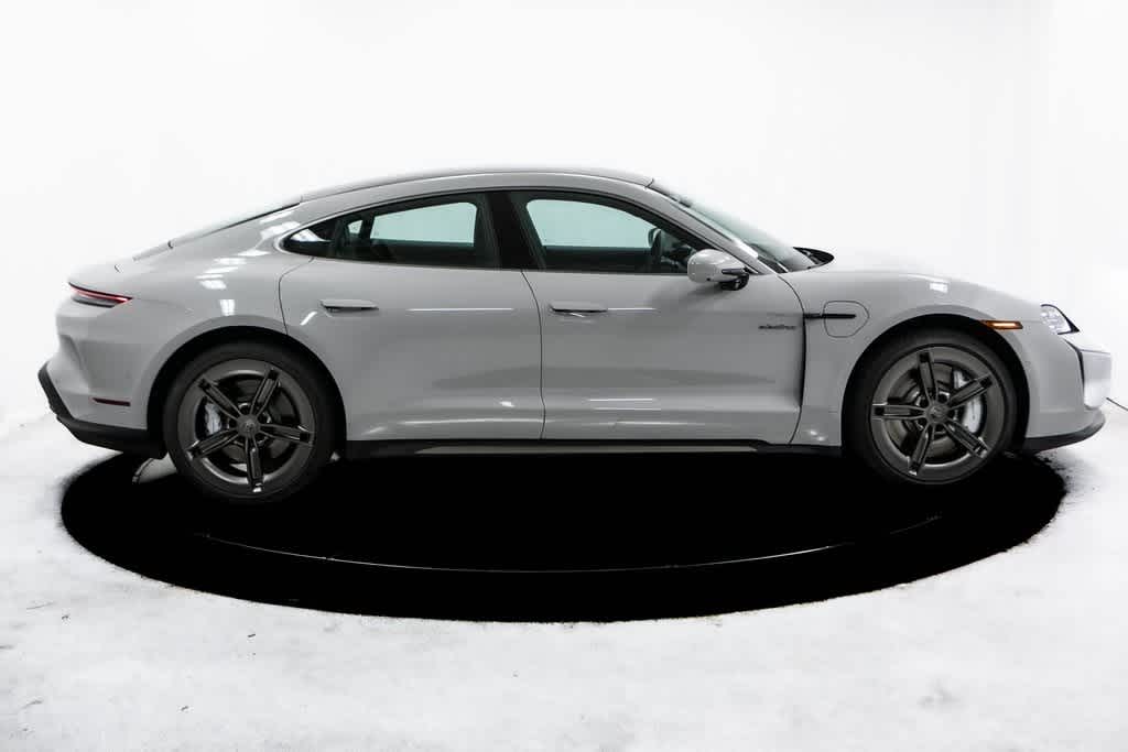Thumbnail: 2025 Porsche Taycan - 8