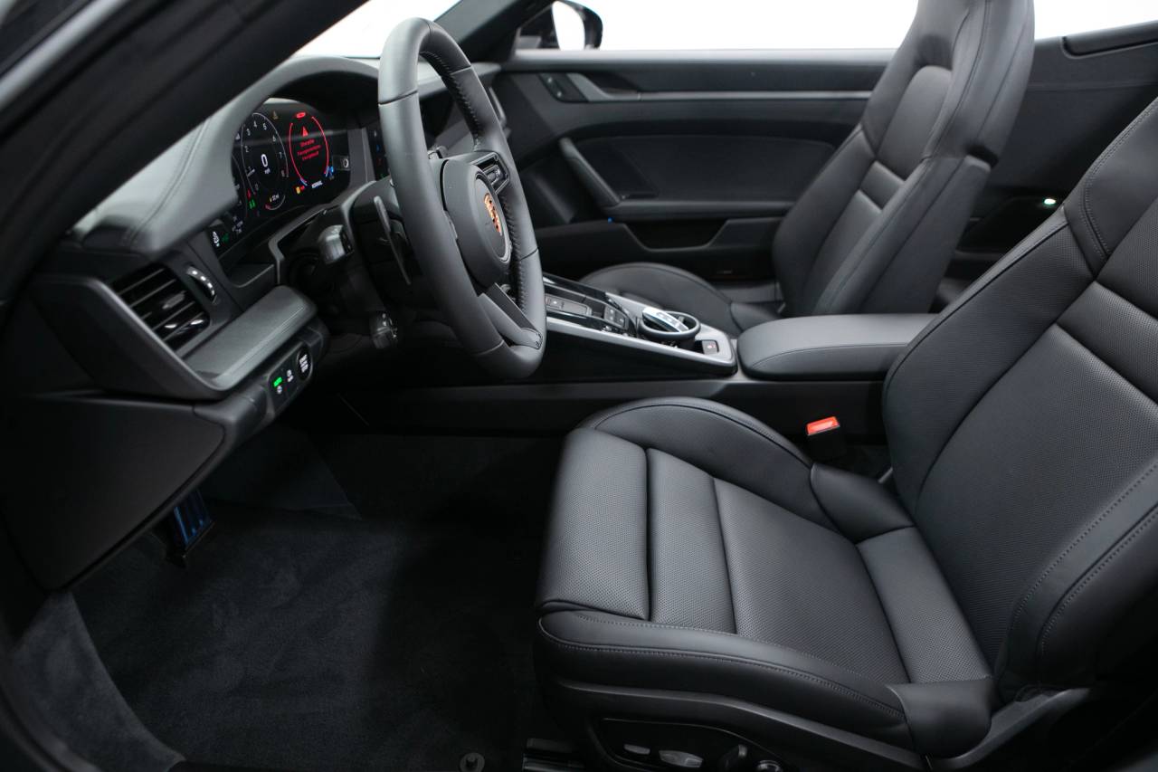 Thumbnail: 2026 Porsche 911 - 23