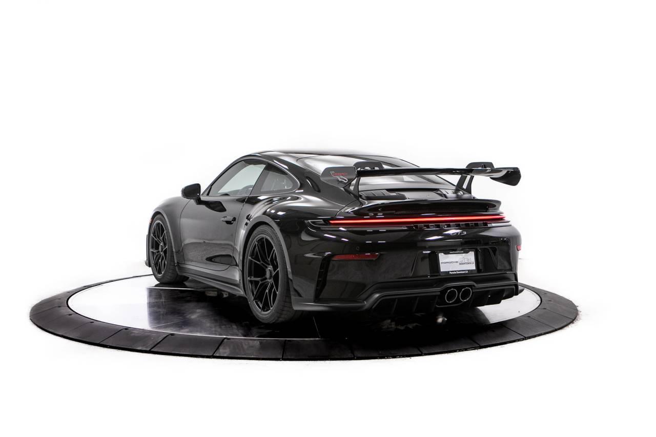 Thumbnail: 2026 Porsche 911 - 3