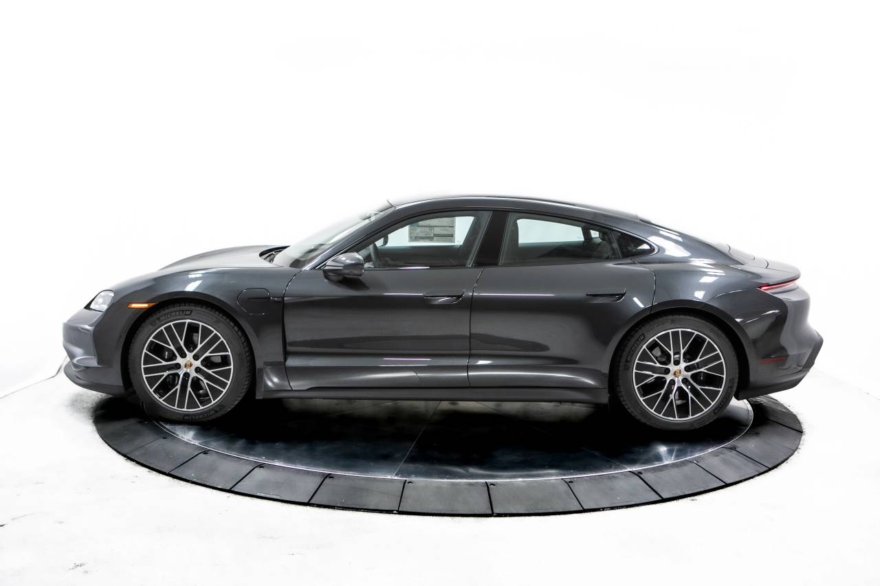 Thumbnail: 2025 Porsche Taycan - 2