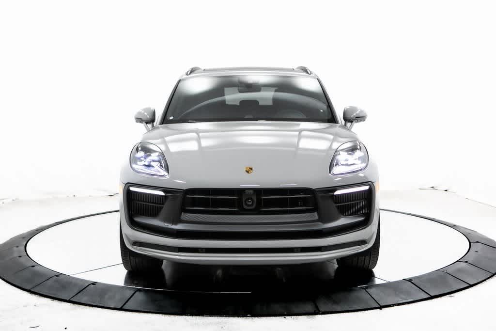 Thumbnail: 2025 Porsche Macan - 10