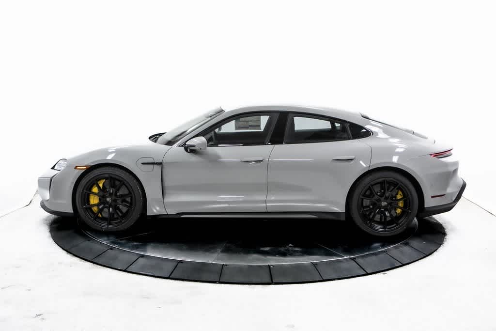 Thumbnail: 2025 Porsche Taycan - 2