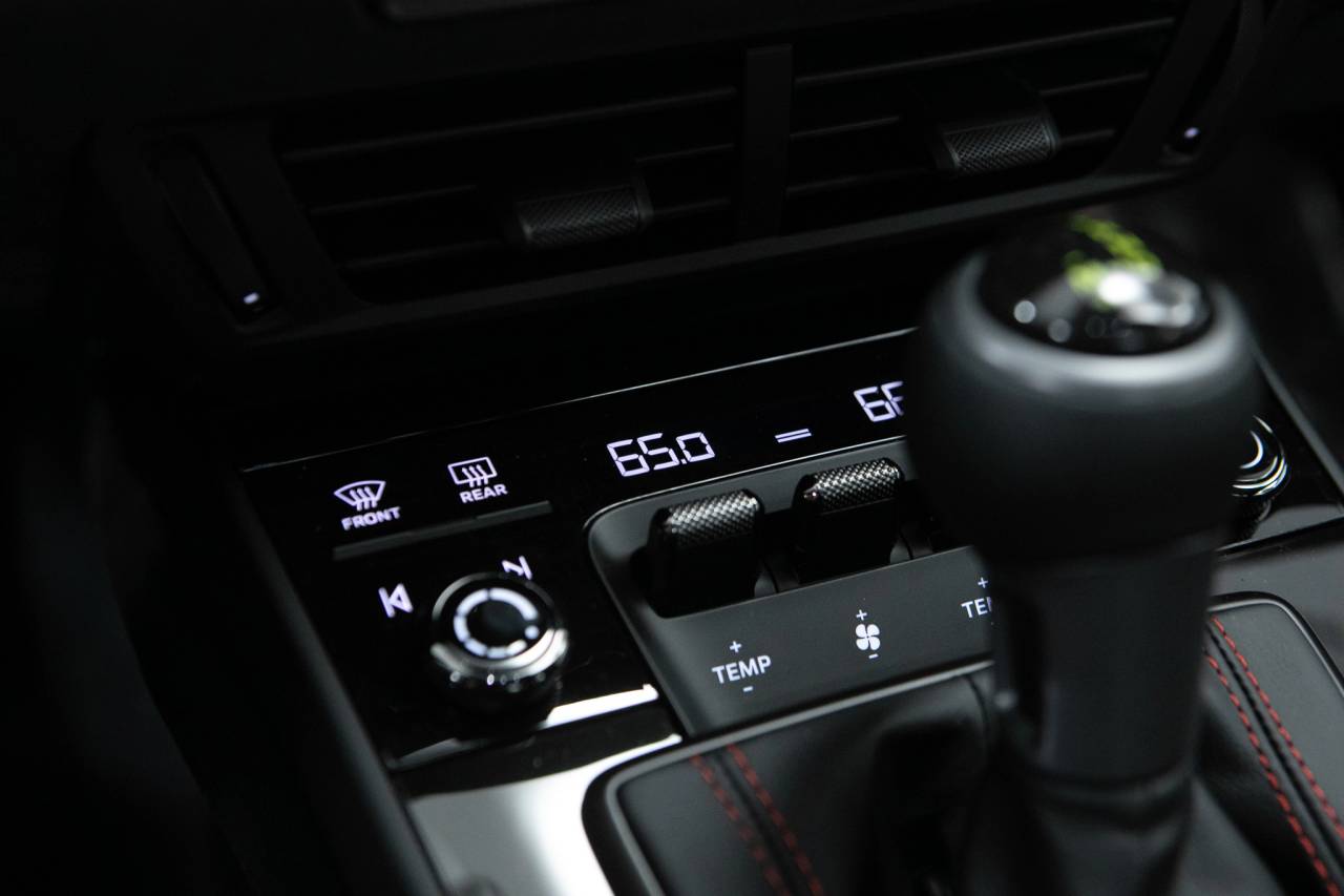 Thumbnail: 2026 Porsche 911 - 28