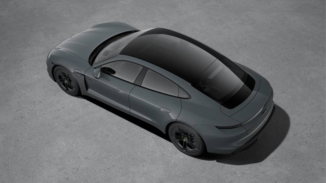 2026 Porsche Taycan 4 photo 4