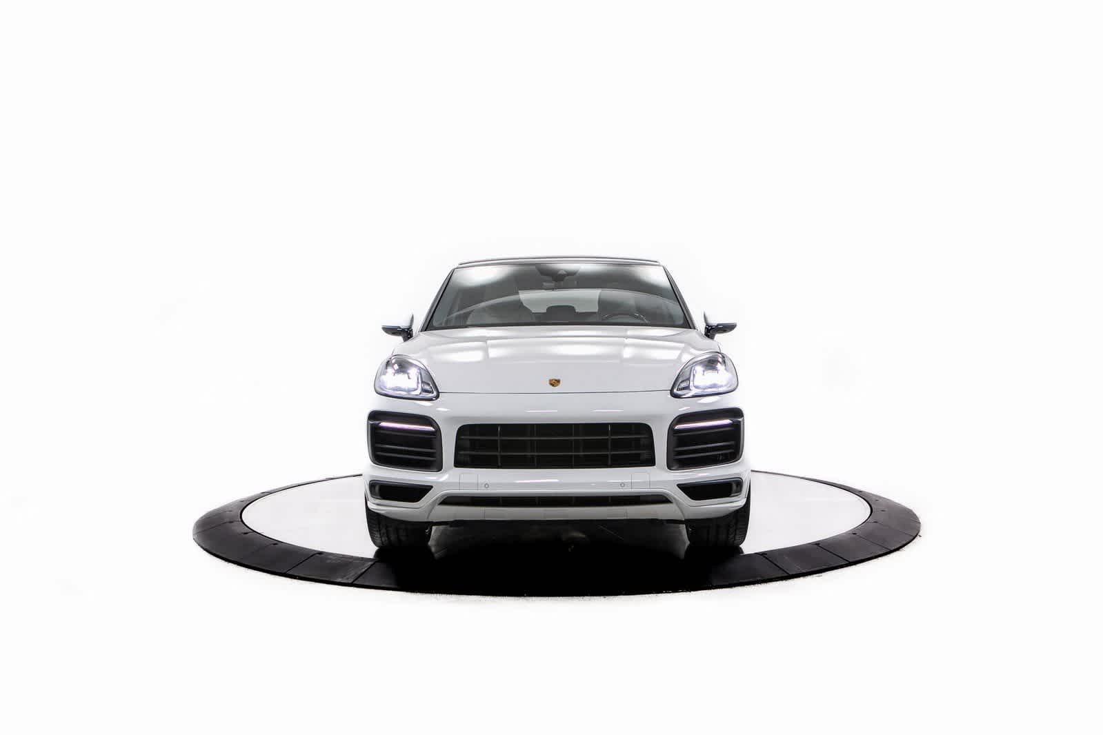 Thumbnail: 2023 Porsche Cayenne - 10