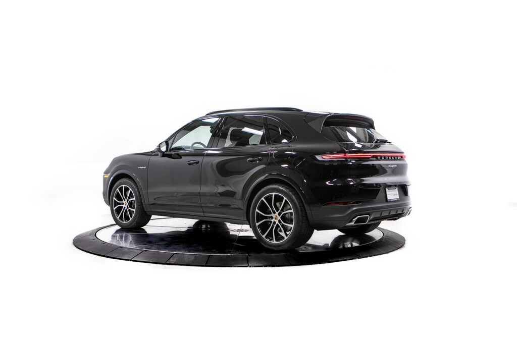 New 2026 Porsche Cayenne E-Hybrid
