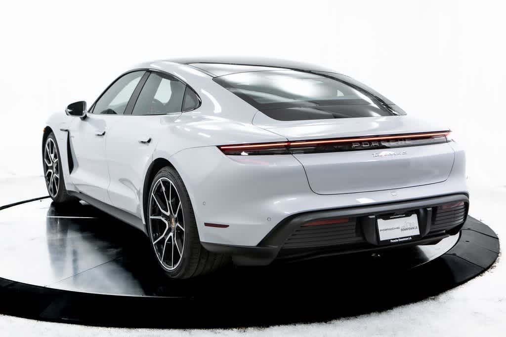 Thumbnail: 2025 Porsche Taycan - 3