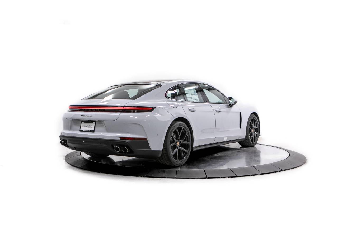 Thumbnail: 2026 Porsche Panamera - 7