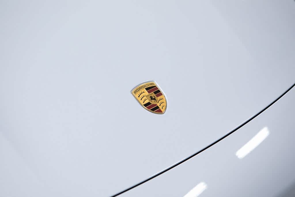 Thumbnail: 2025 Porsche Taycan - 18