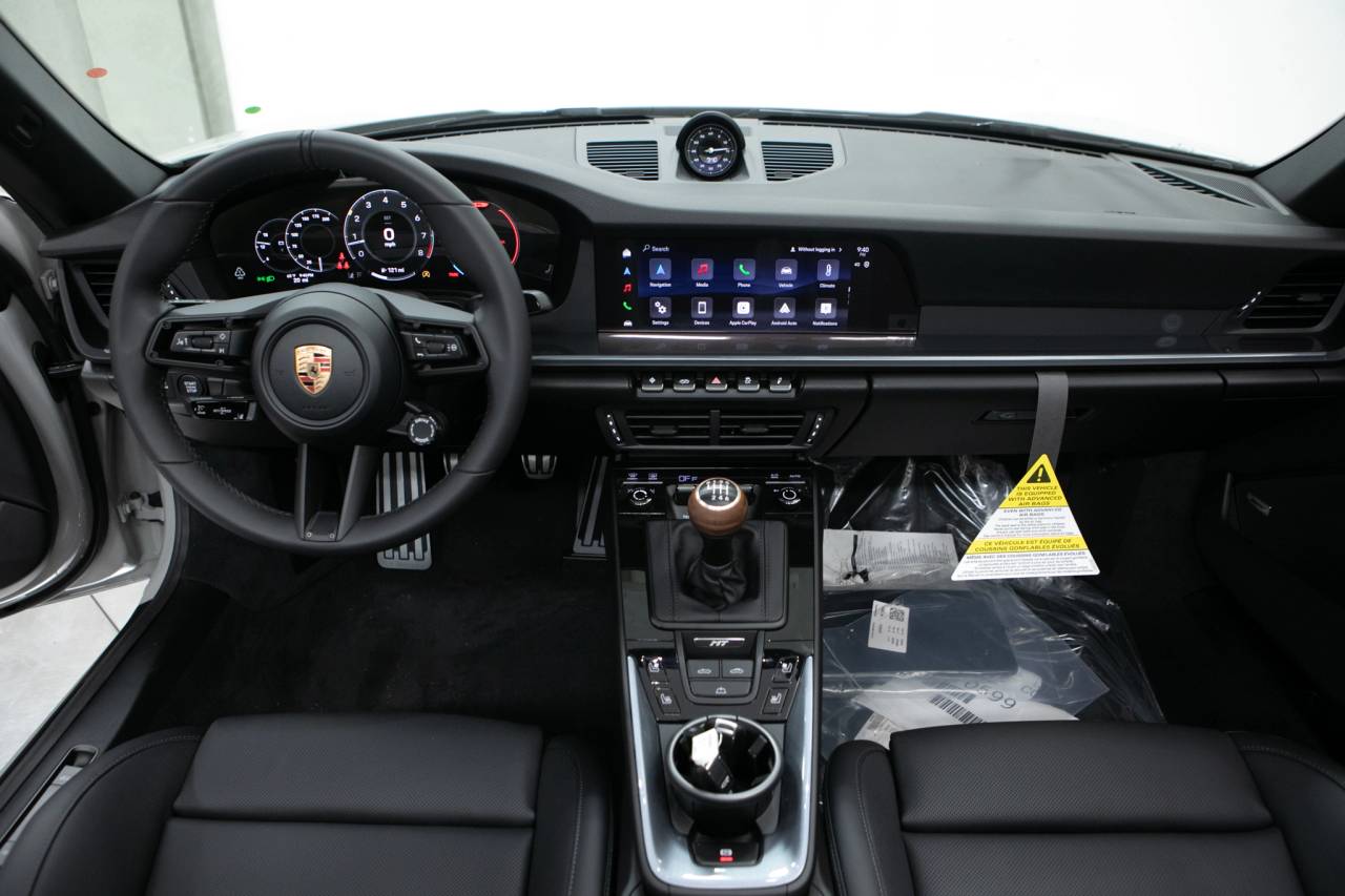 Thumbnail: 2026 Porsche 911 - 20