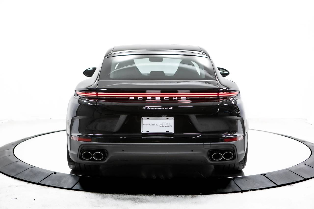 Thumbnail: 2025 Porsche Panamera - 4