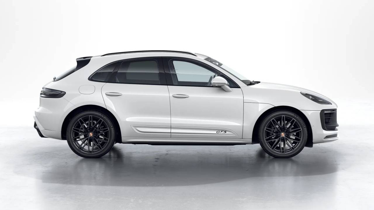 Thumbnail: 2026 Porsche Macan - 7