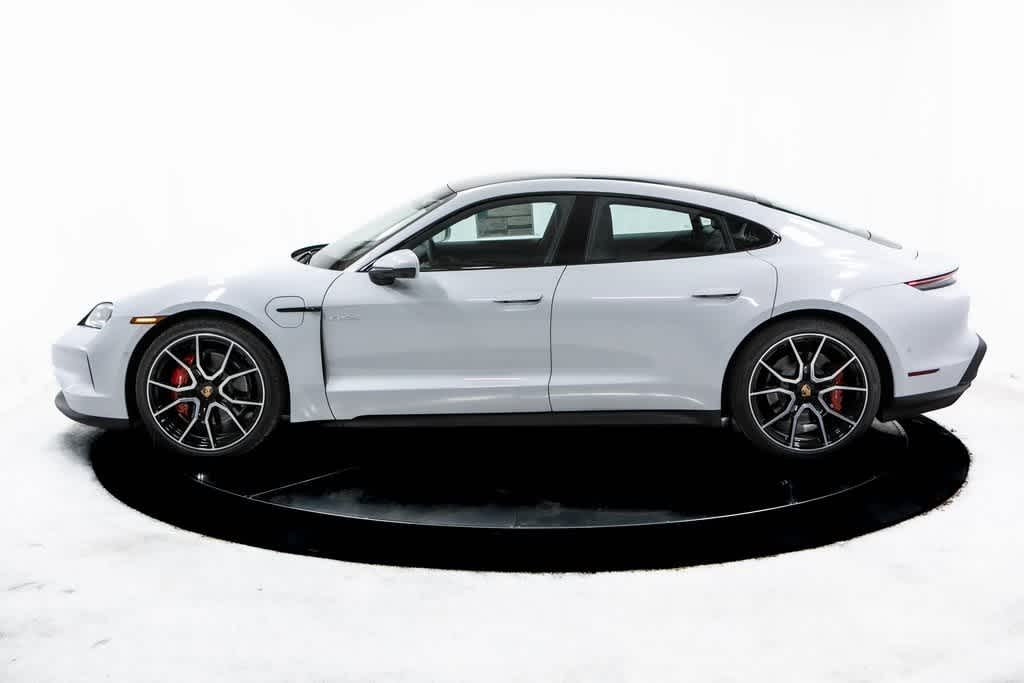 Thumbnail: 2025 Porsche Taycan - 2
