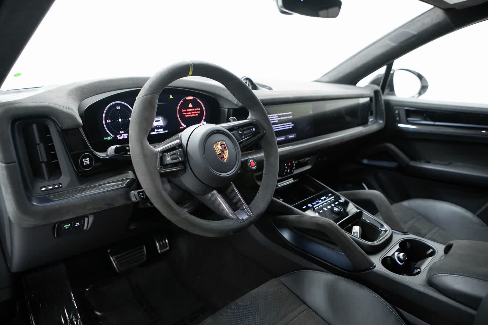 Thumbnail: 2025 Porsche Cayenne - 4