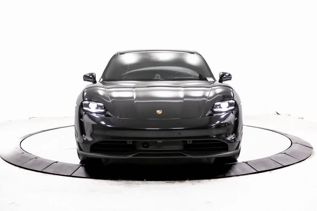 Thumbnail: 2022 Porsche Taycan - 10