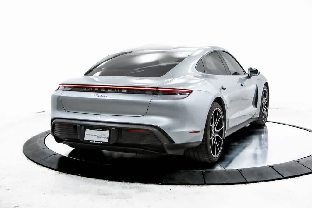 Thumbnail: 2022 Porsche Taycan - 7