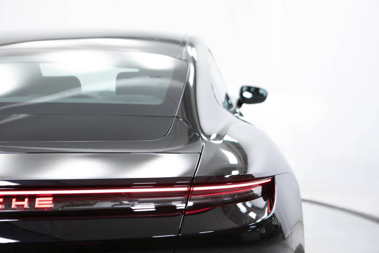 Thumbnail: 2026 Porsche Taycan - 18