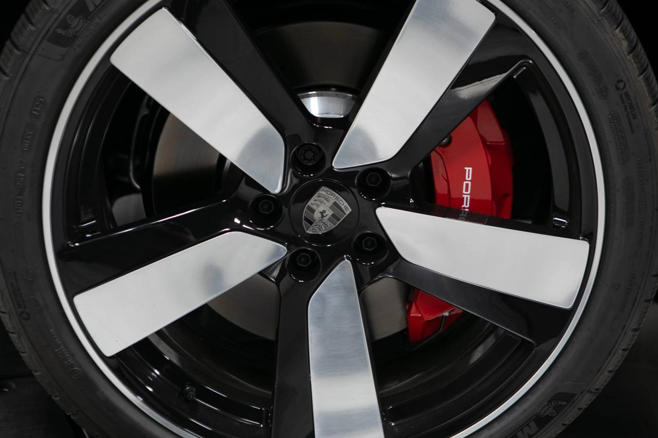 Thumbnail: 2025 Porsche Macan - 11