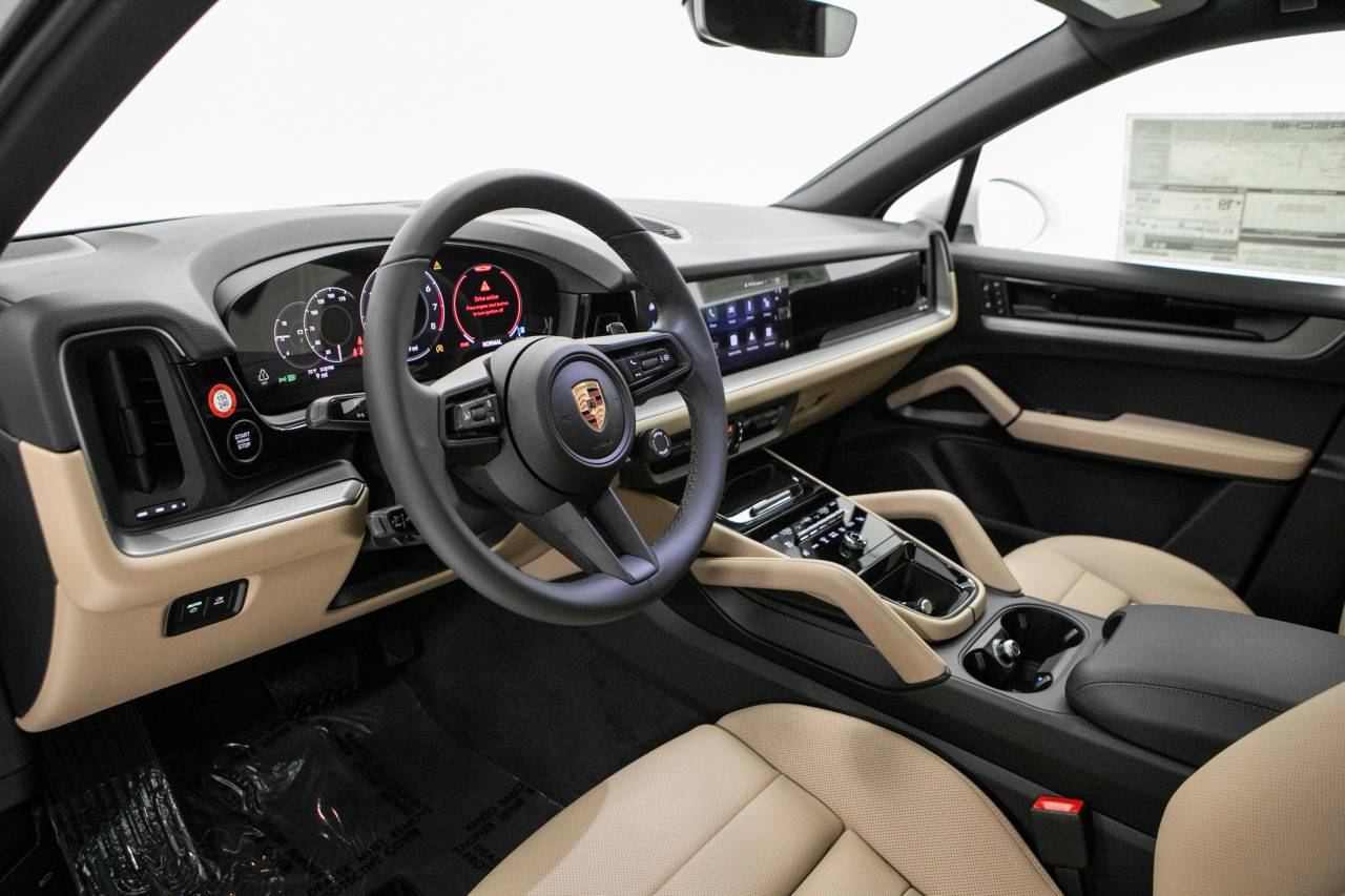 Thumbnail: 2026 Porsche Cayenne - 4