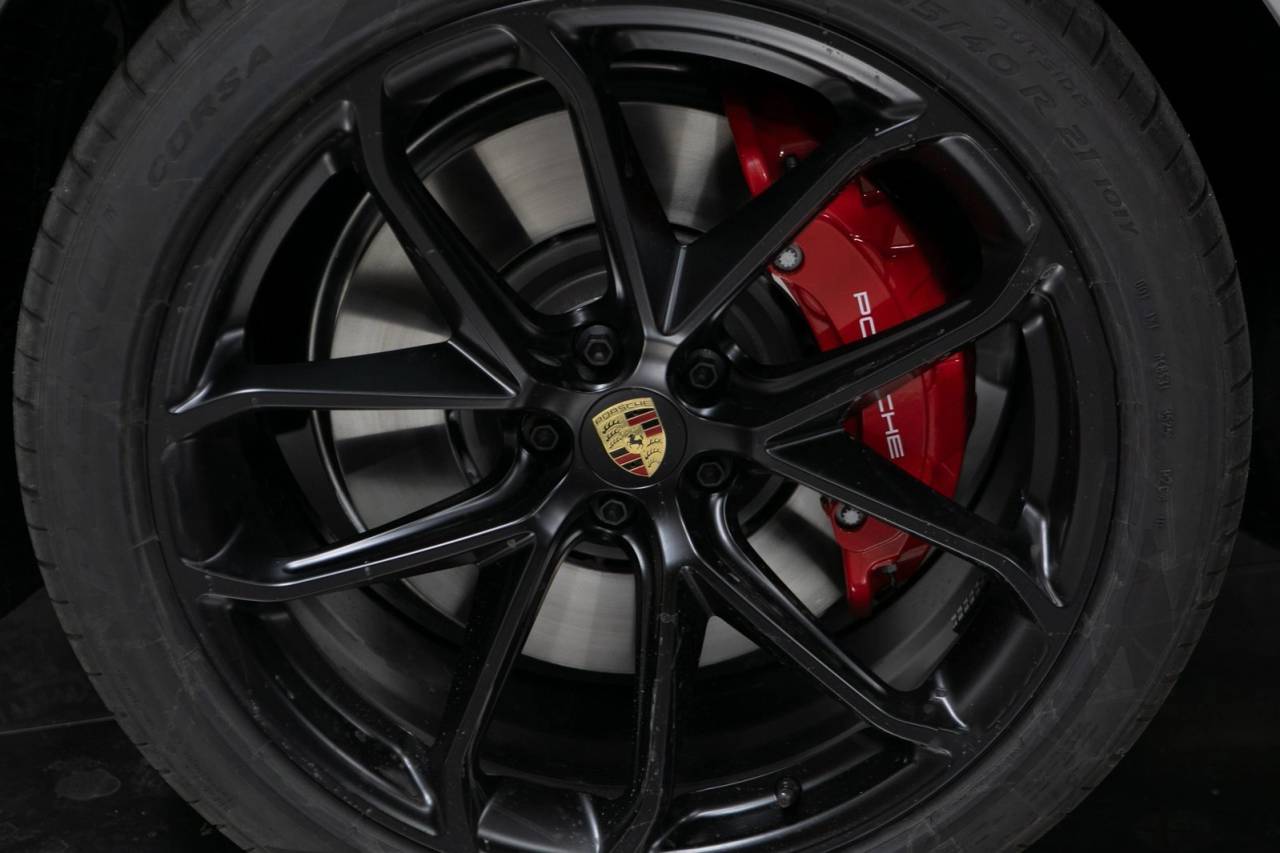 Thumbnail: 2026 Porsche Macan - 11