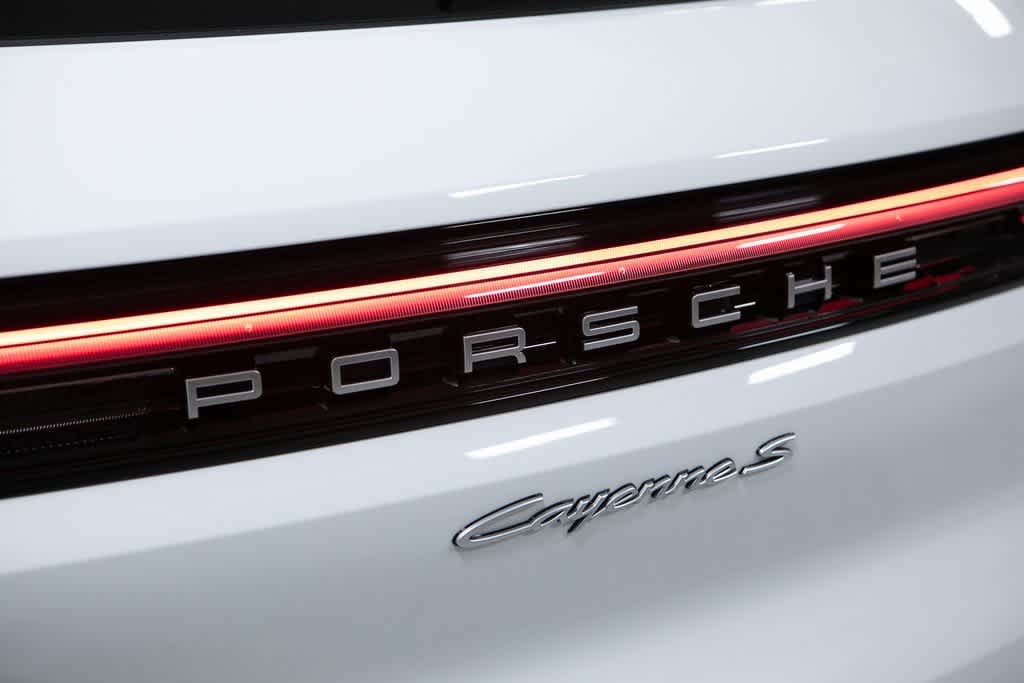 Thumbnail: 2025 Porsche Cayenne - 37