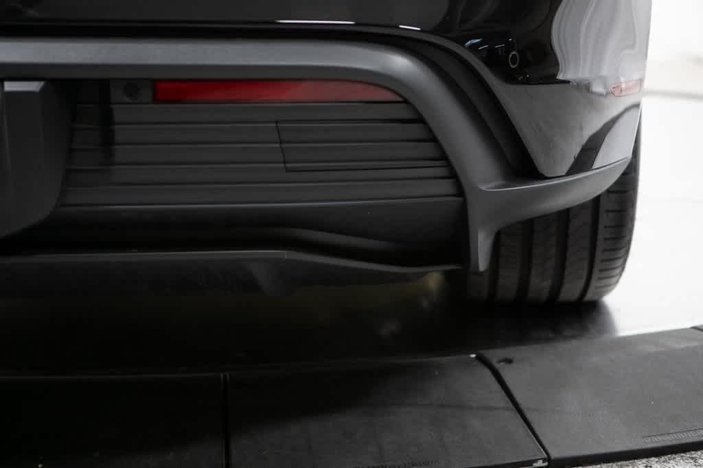 Thumbnail: 2025 Porsche Taycan - 39
