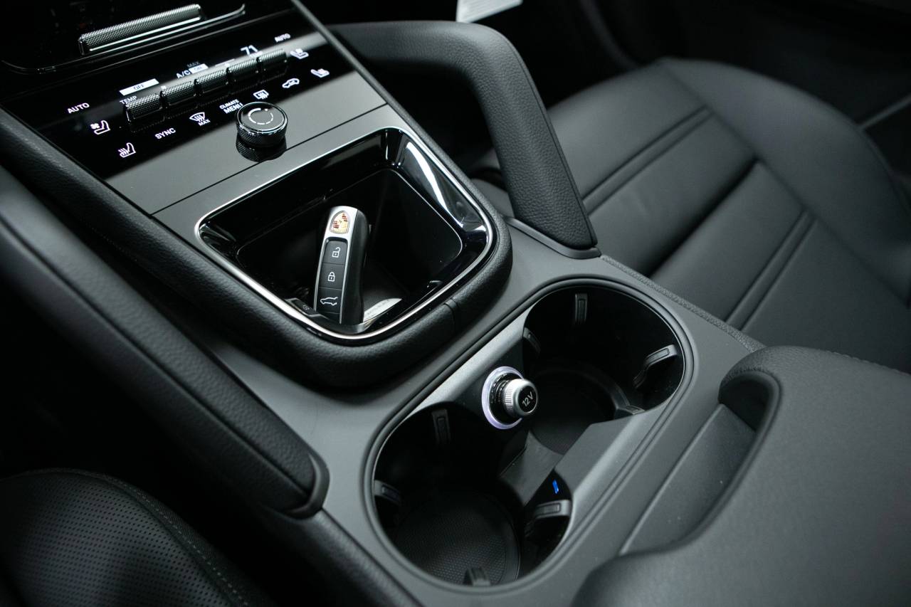 Thumbnail: 2026 Porsche  - 31