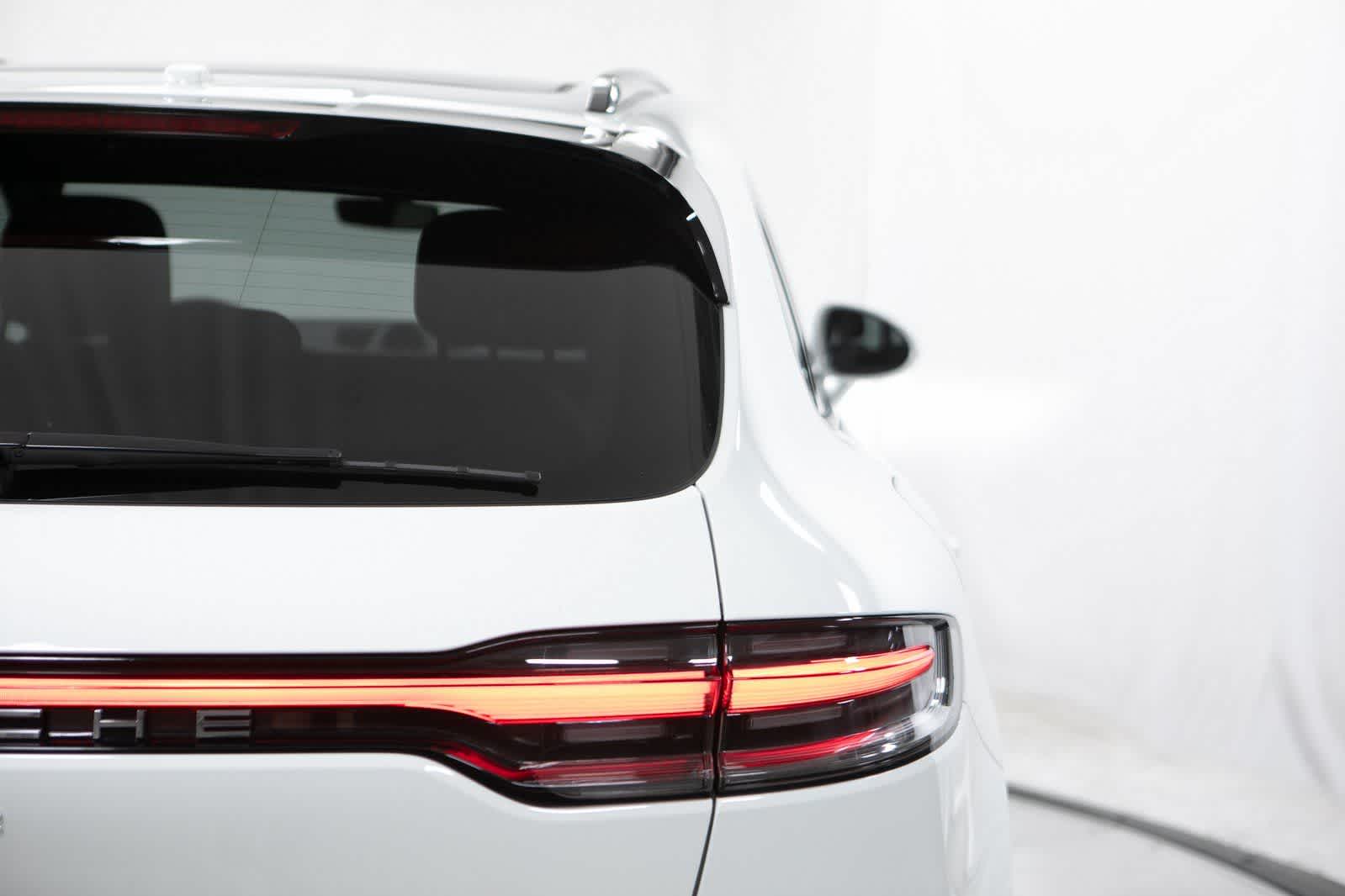 Thumbnail: 2023 Porsche Macan - 38