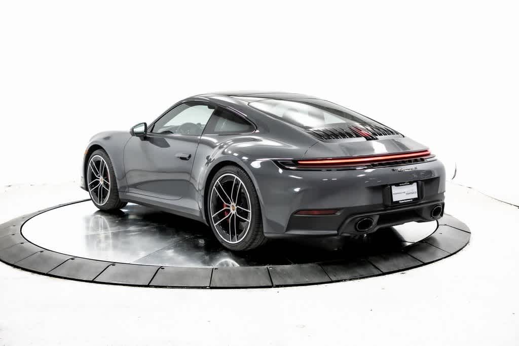 Thumbnail: 2025 Porsche 911 - 3