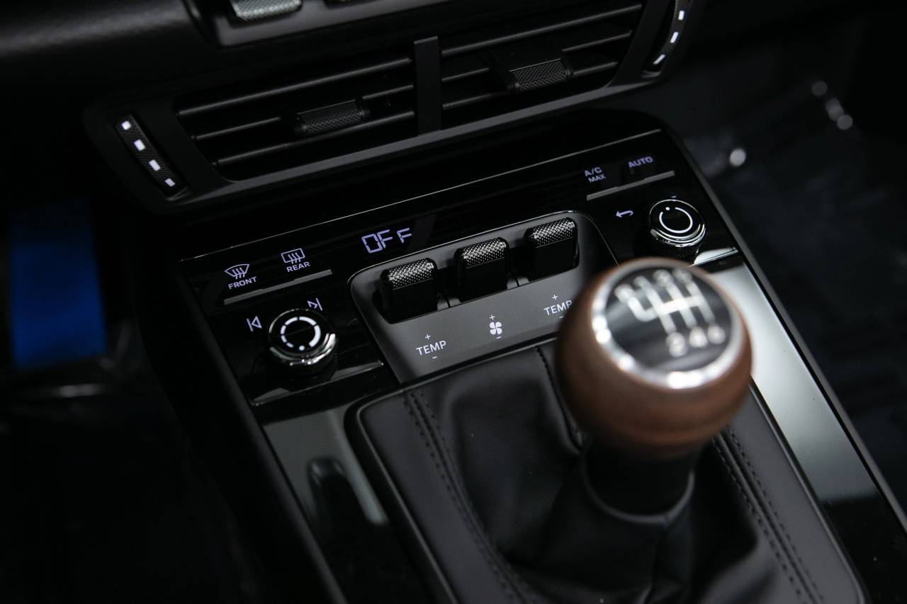 Thumbnail: 2026 Porsche 911 - 28