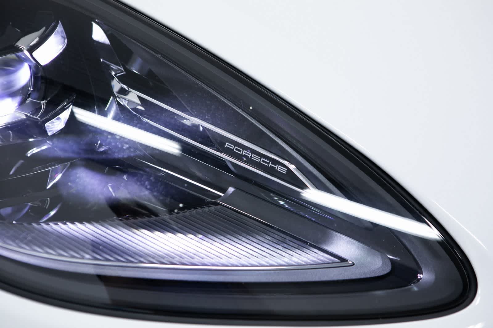 Thumbnail: 2024 Porsche Macan - 34