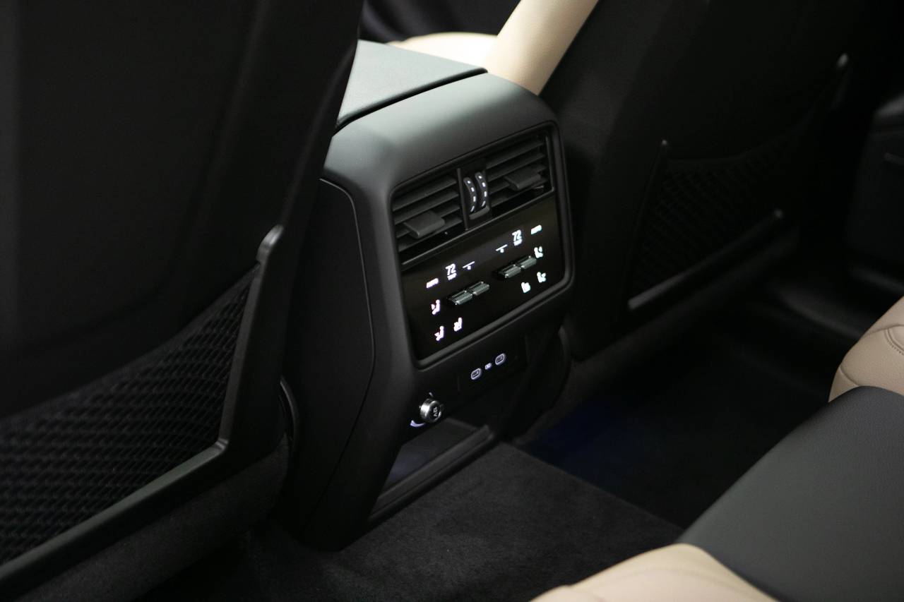 Thumbnail: 2026 Porsche Cayenne - 34