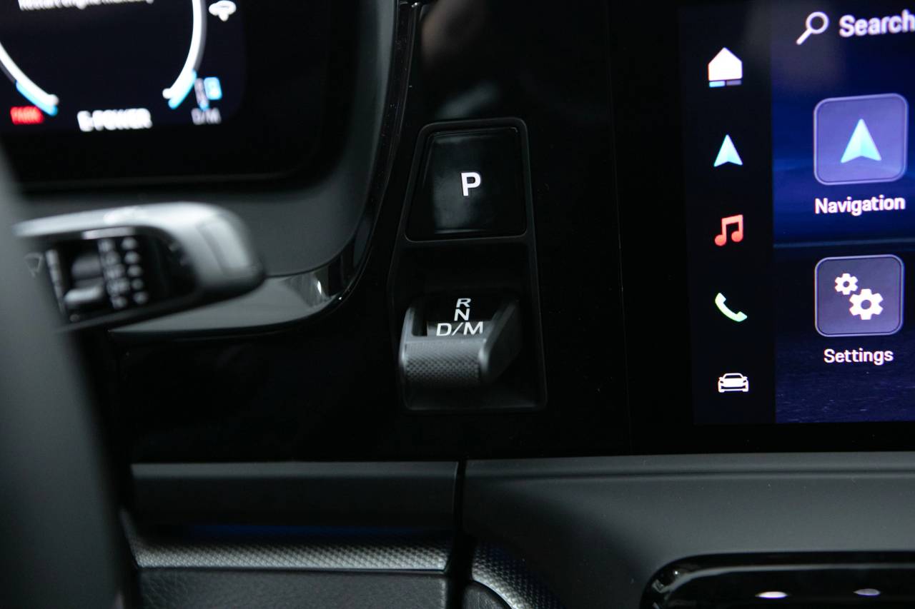 Thumbnail: 2026 Porsche Panamera - 34