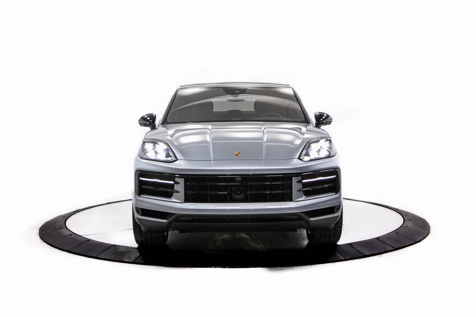 Thumbnail: 2025 Porsche Cayenne - 10