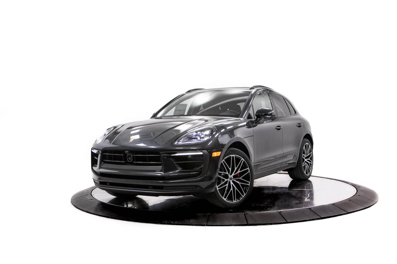 Thumbnail: 2026 Porsche Macan - 1