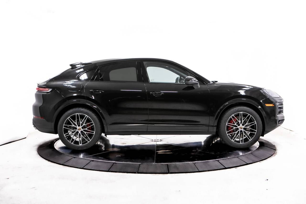 Thumbnail: 2026 Porsche  - 8