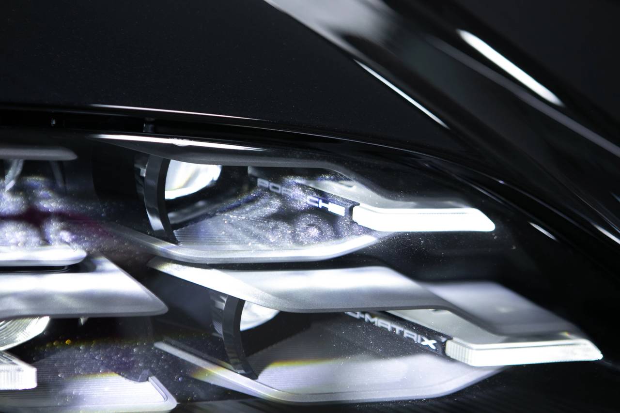 Thumbnail: 2026 Porsche Taycan - 13