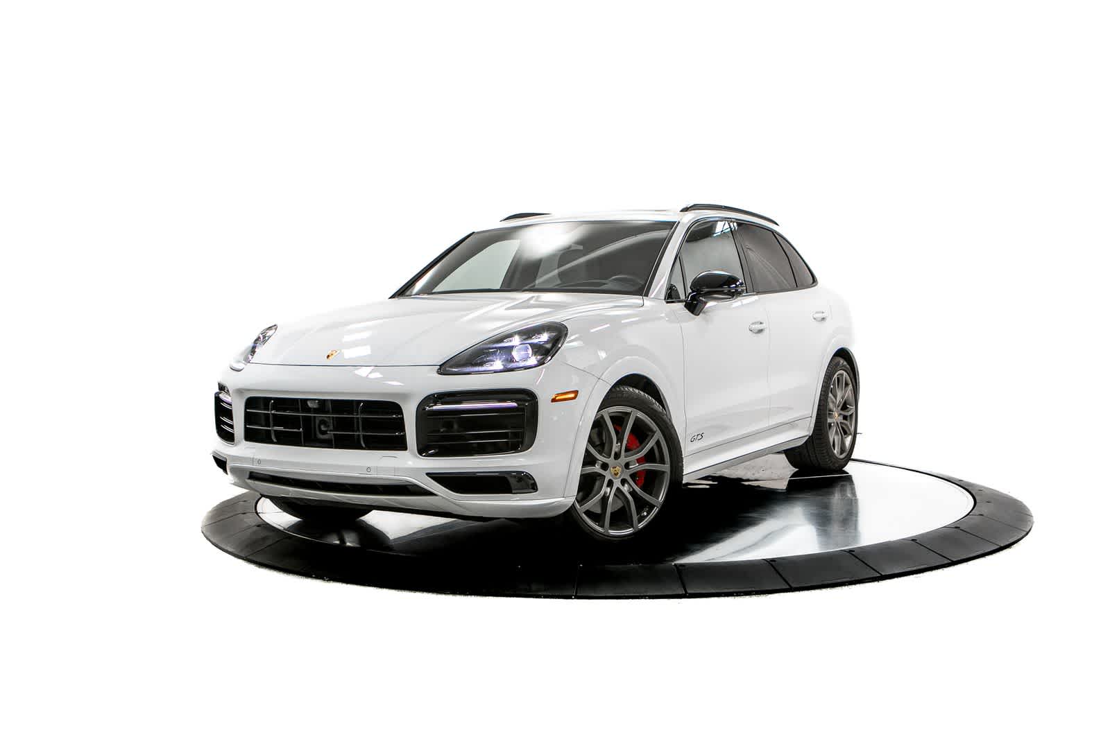 Thumbnail: 2023 Porsche Cayenne - 1
