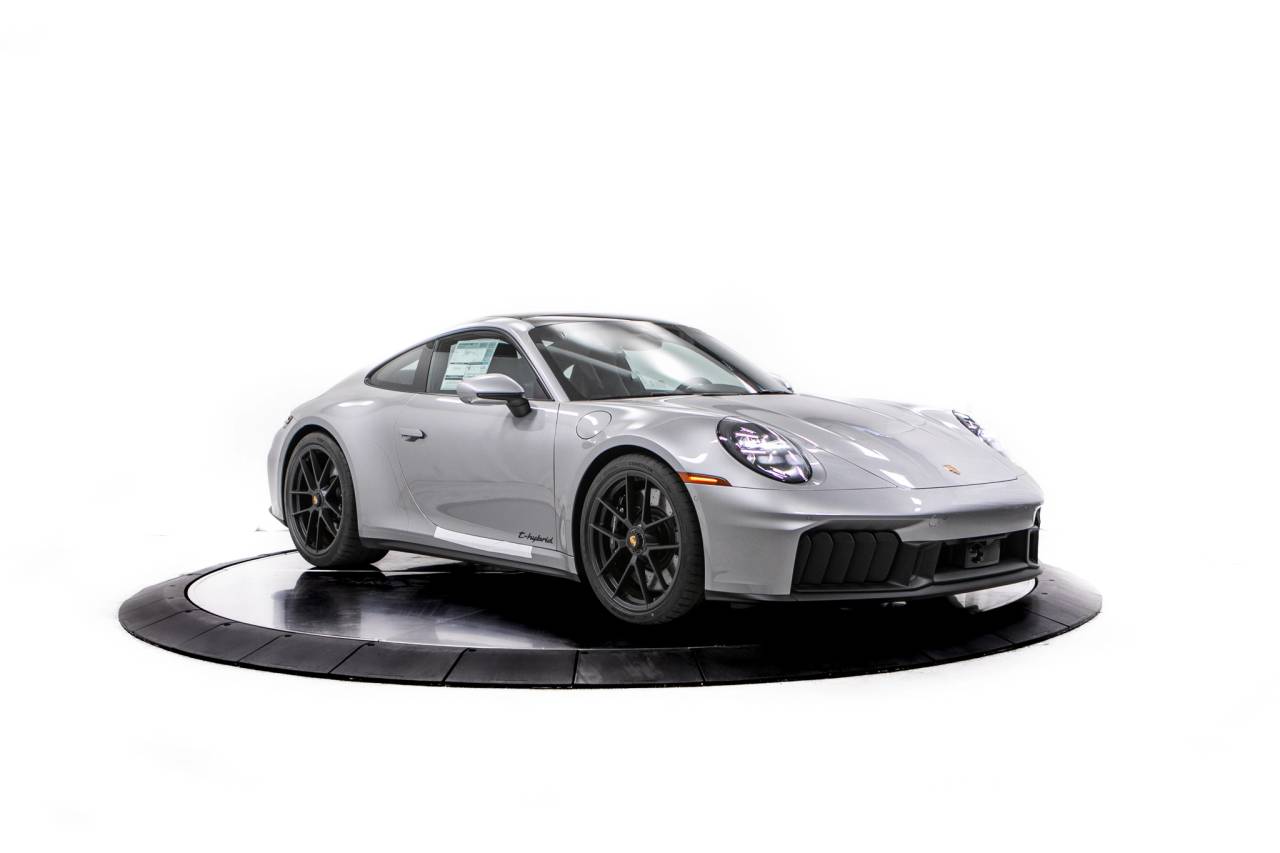 Thumbnail: 2026 Porsche 911 - 9