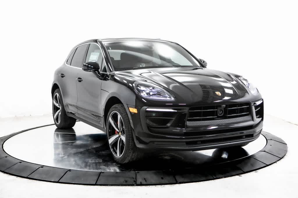 Thumbnail: 2025 Porsche Macan - 9