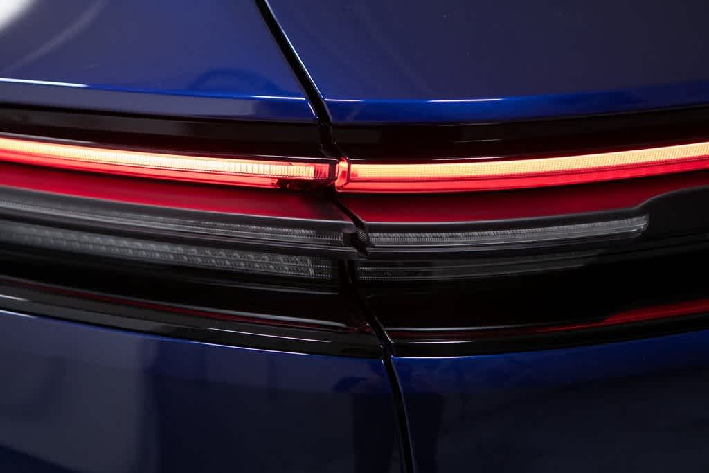 Thumbnail: 2025 Porsche Macan - 35