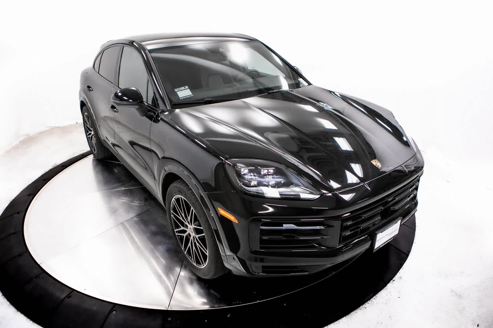 Thumbnail: 2025 Porsche Cayenne - 40